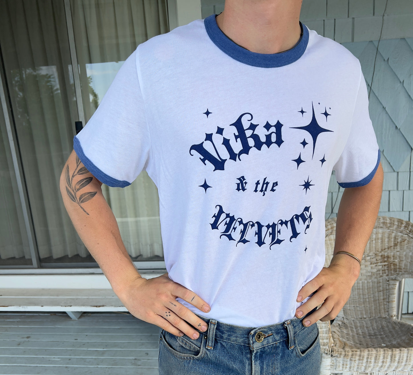 Vika & the Velvets blue ringer T