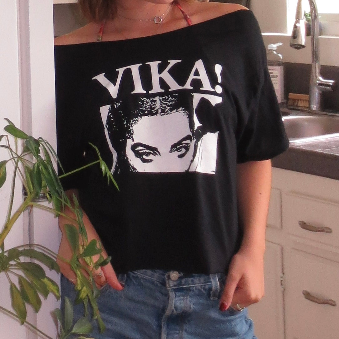 VIKA! T-shirt